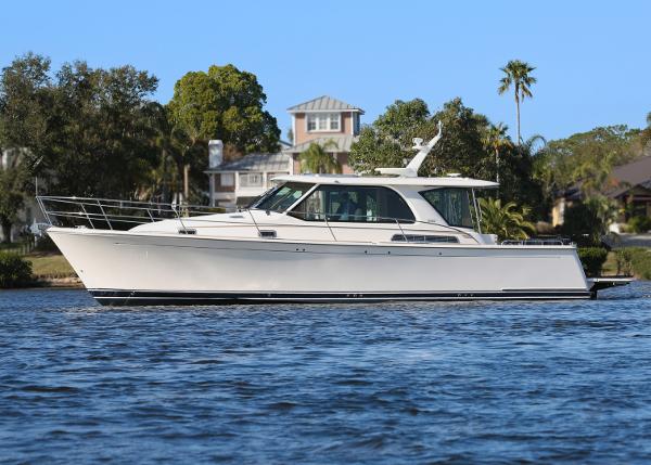 2025 Sabre 43 Salon Express