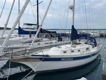 1989 Bayfield 36 Cutter