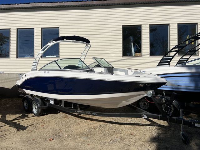 2025 Chaparral 23 SSi