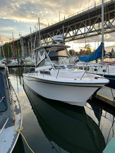 Grady-White Islander 268