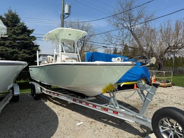 2025 Sea Born LX24 Center Console