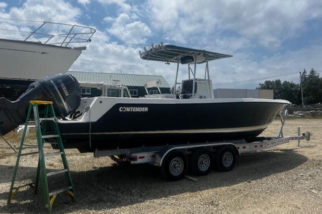 1999 Contender 27 Open Center Console