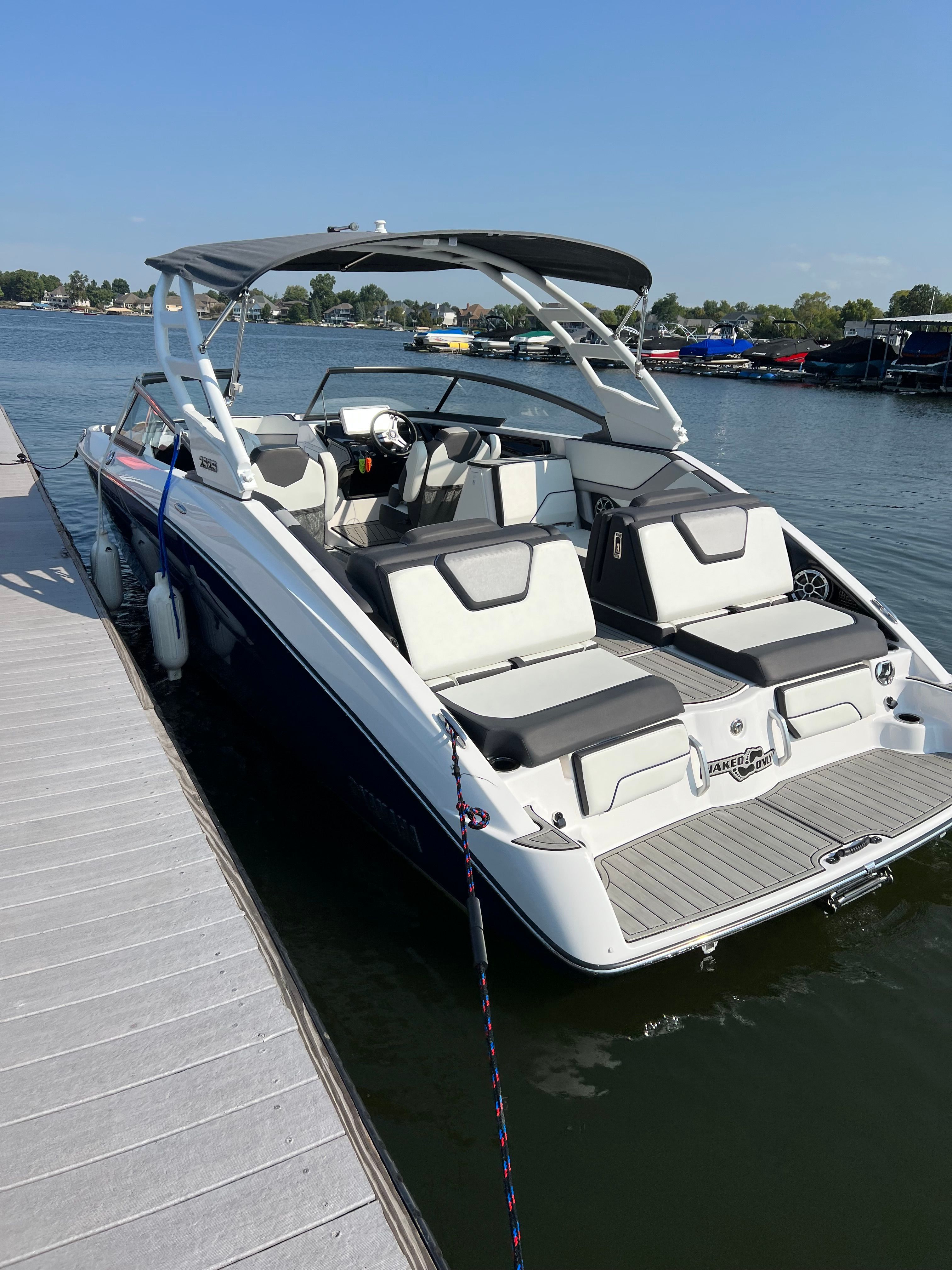 2021 Yamaha Boats 252S