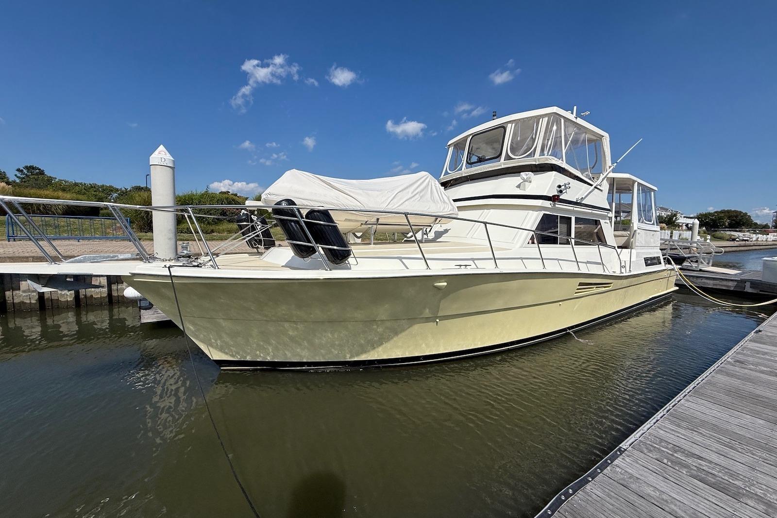 1990 Viking 50 Motor Yacht