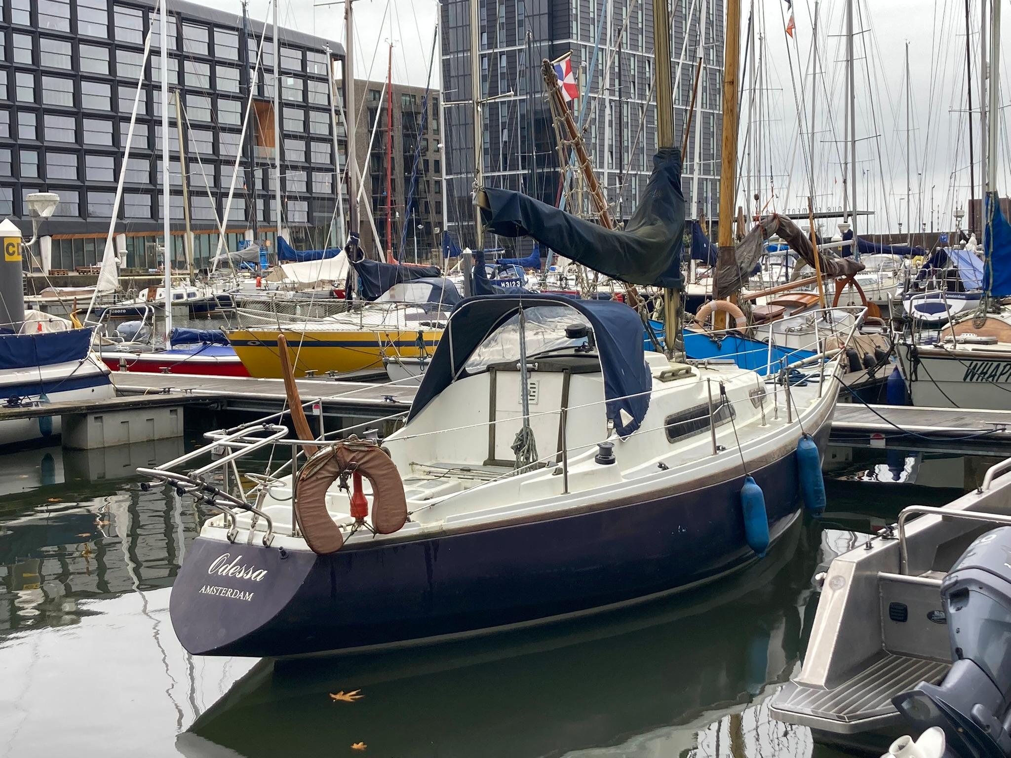 1975 Defender 27, Amsterdam Netherlands - boats.com