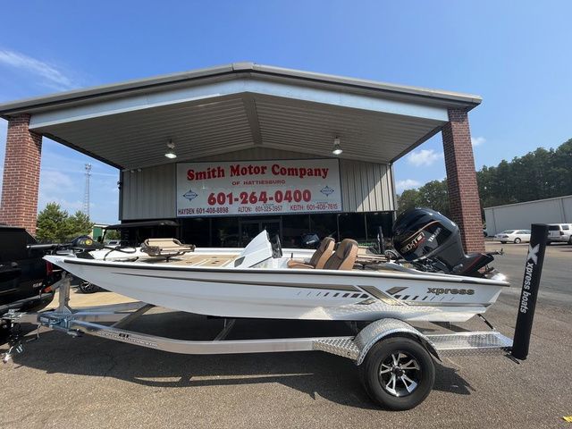 Xpress H17C Crappie 2025 Xpress H17C Crappie boat on trailer at Smith Motor Company dealership.