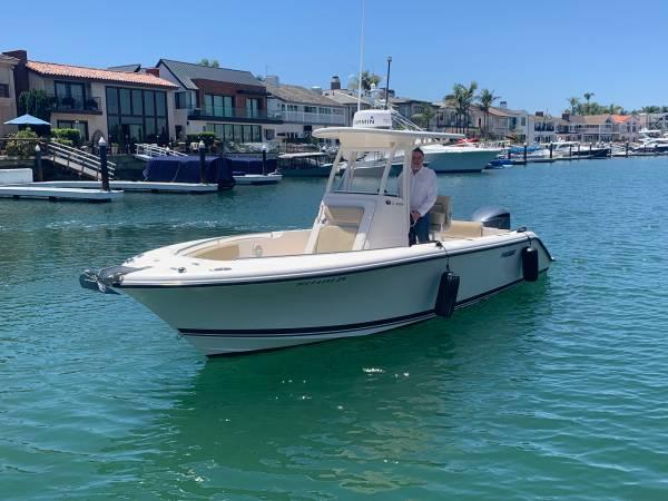2017 Pursuit C 238 Center Console