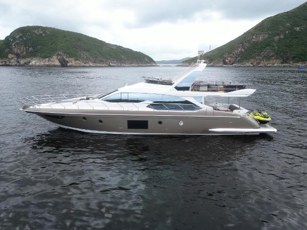 Azimut 66