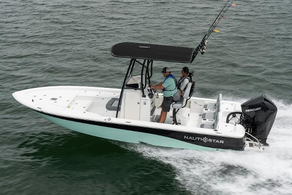 2026 NauticStar 224 Bay