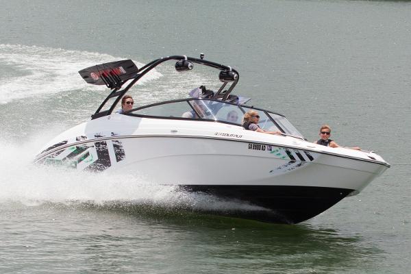 2016 Yamaha Boats AR240