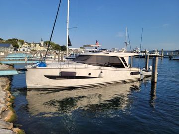 2021 Greenline 39 Hybrid