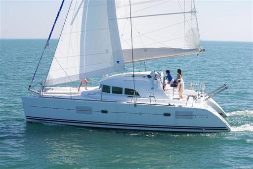 2019 Lagoon 380