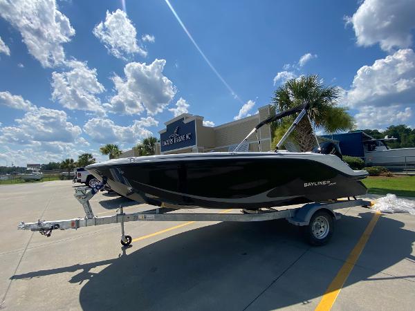2024 Bayliner Element M19