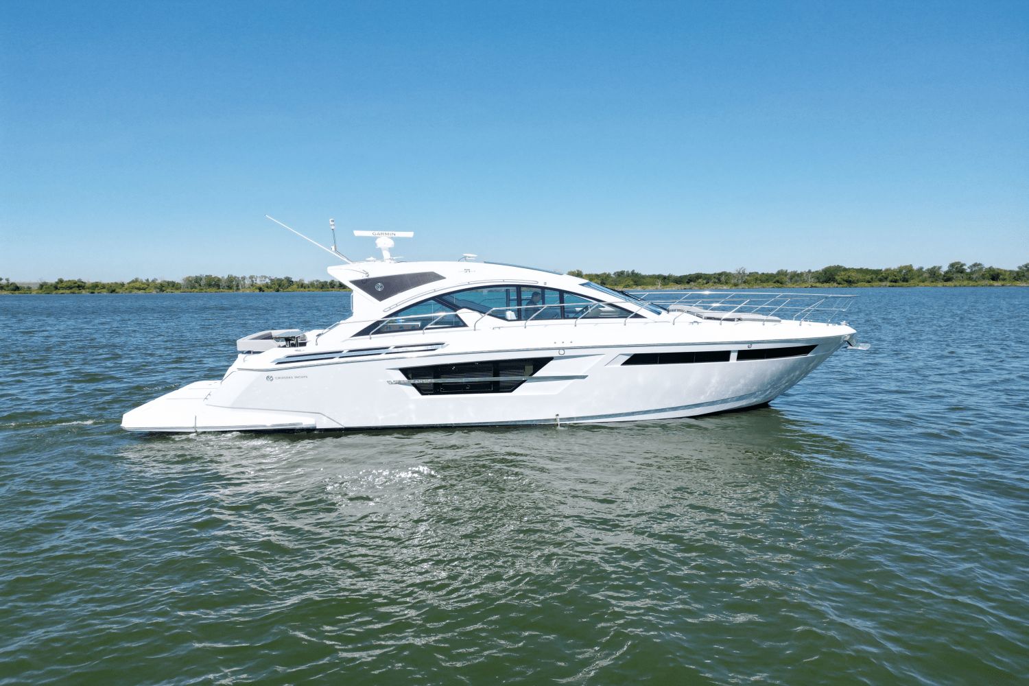 Cruisers Yachts 54 Cantius