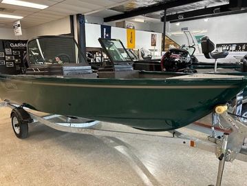 2026 Lund 1650 Angler Sport