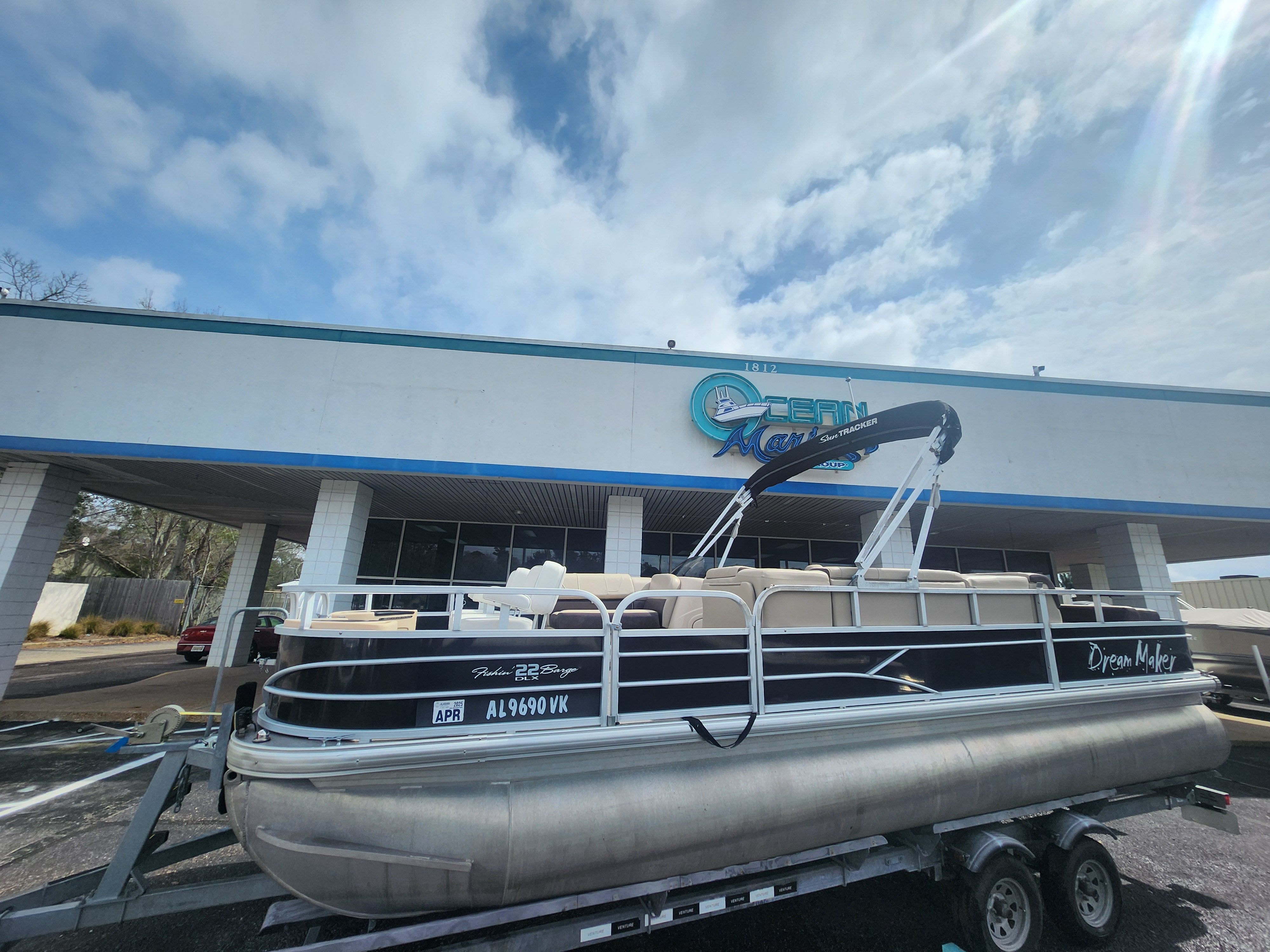 2018 Sun Tracker FB 22DLX