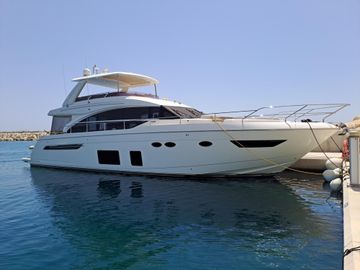 2017 Princess 68