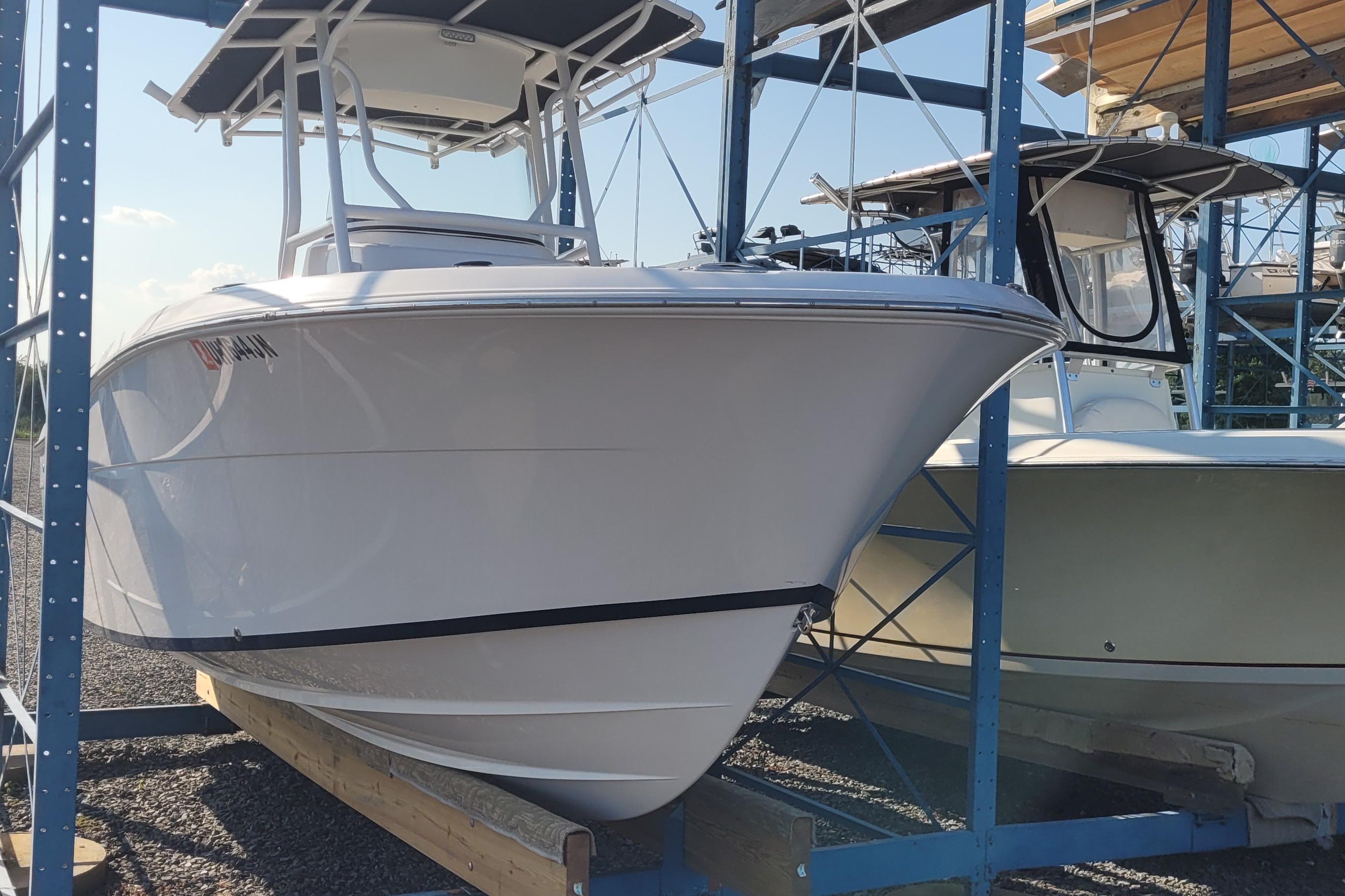 2022 Aquasport 2100 Center Console