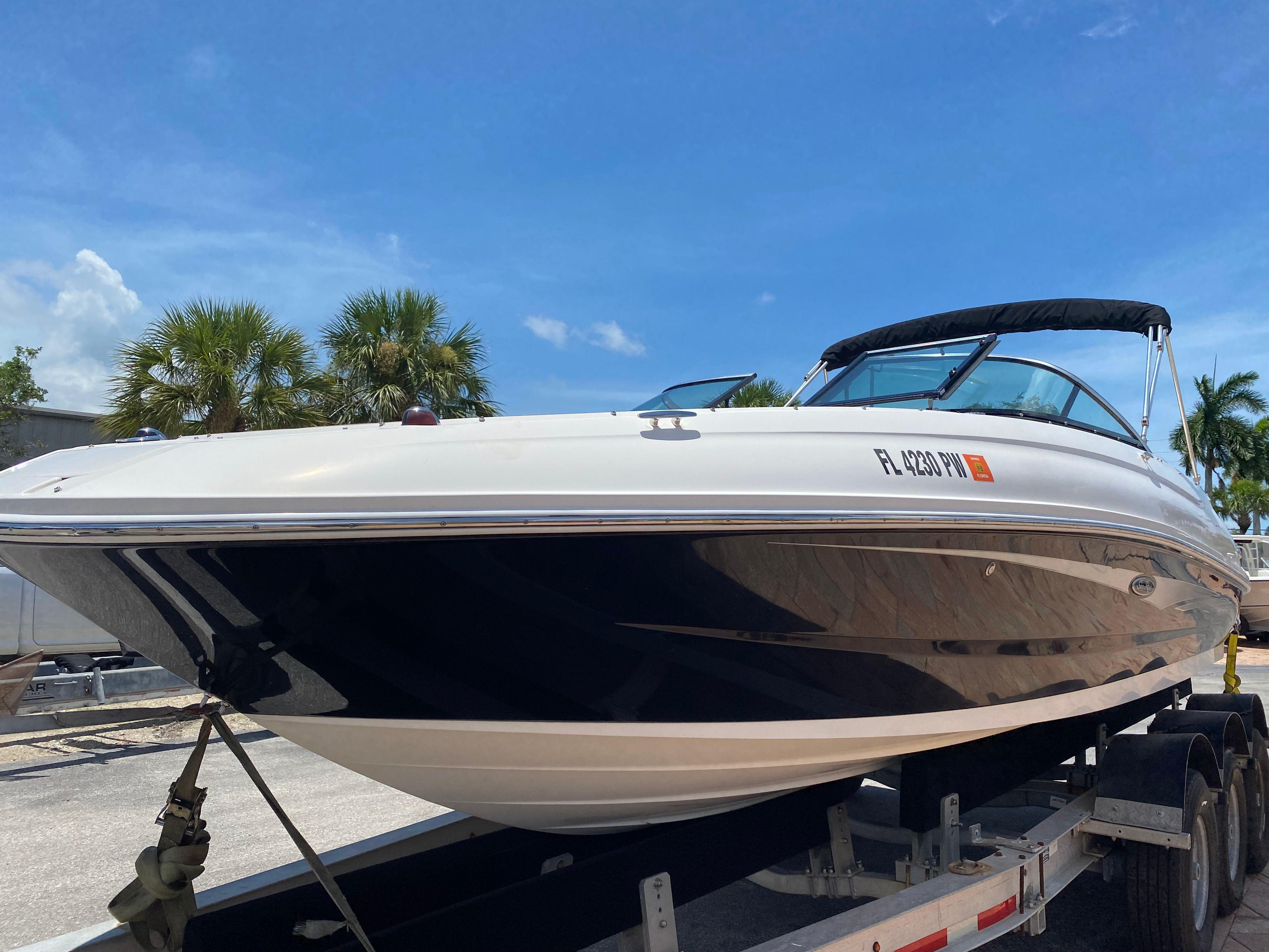 2015 Sea Ray 240 Sundeck