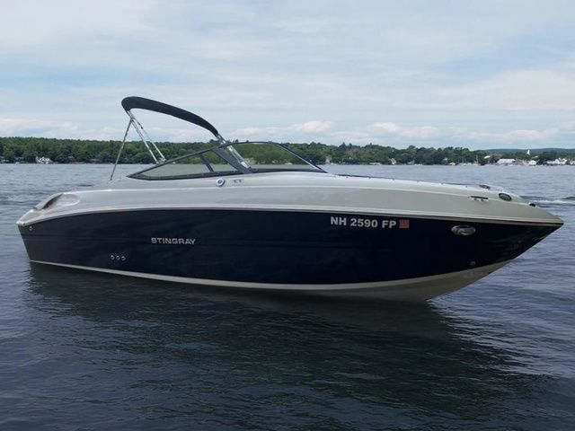 2021 Stingray 215LR