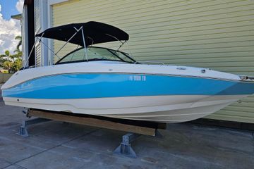 2022 NauticStar 223 DC