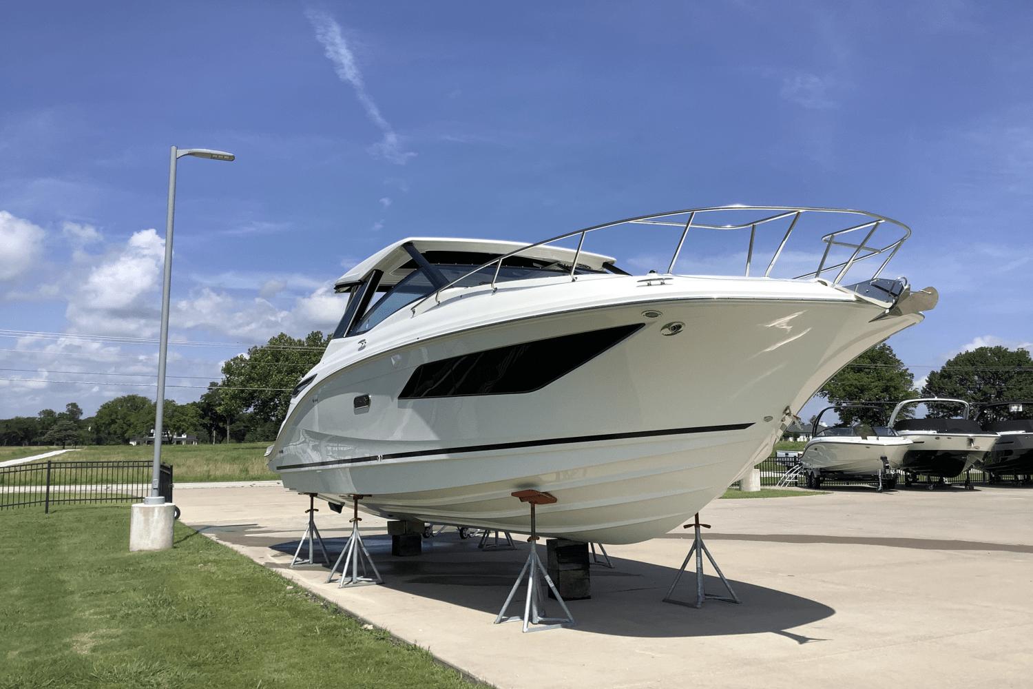Sea Ray 320 Sundancer