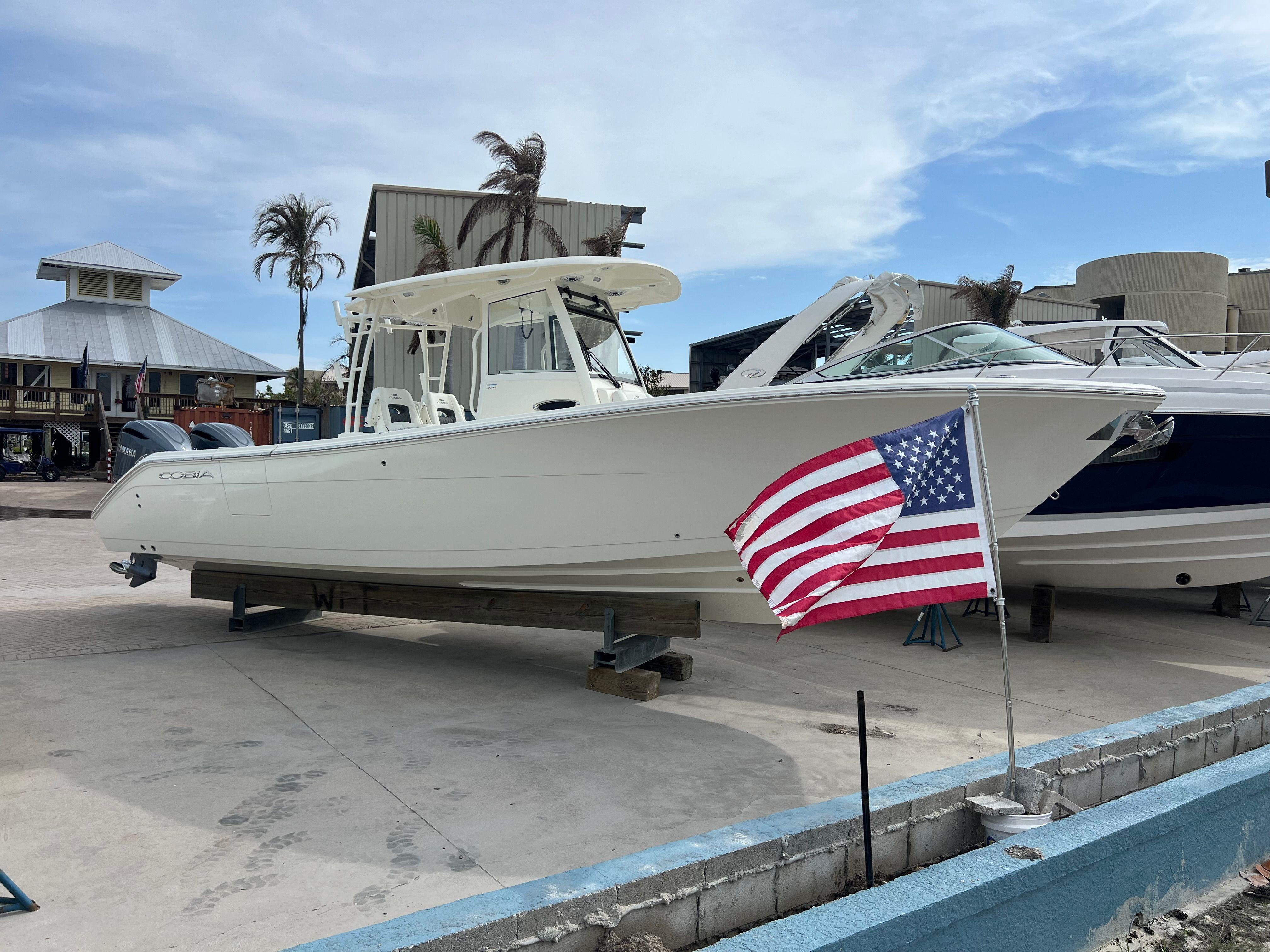 2025 Cobia 320 Center Console