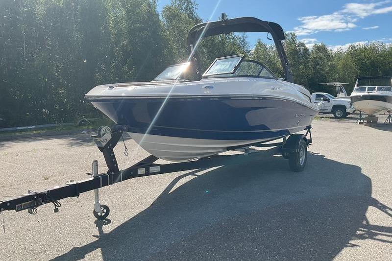 2025 Bayliner VR5 Bowrider OB