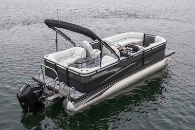 Crestliner 220 Rally DX CWDH Boat