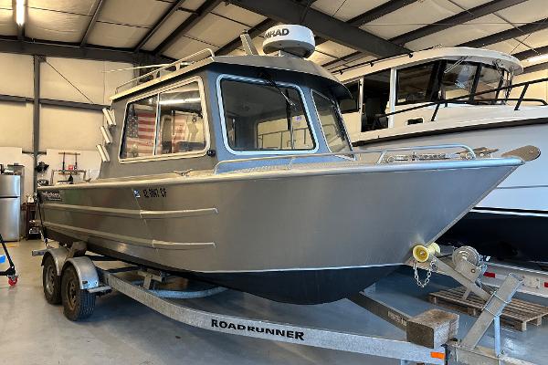 2020 Custom Wolf Boats West Coast Cruiser