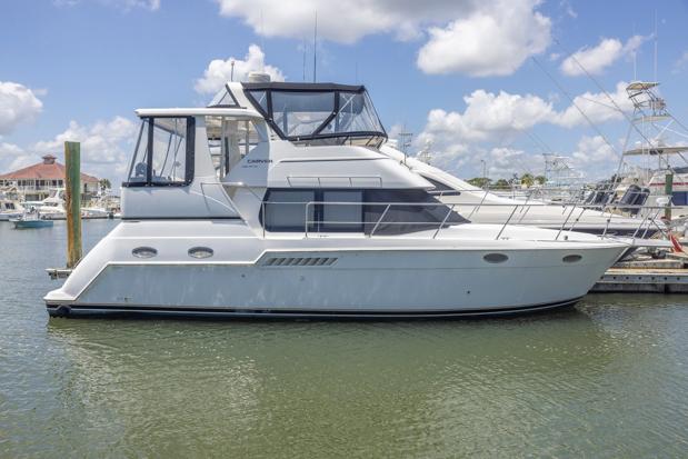 Carver 356 Aft Cabin