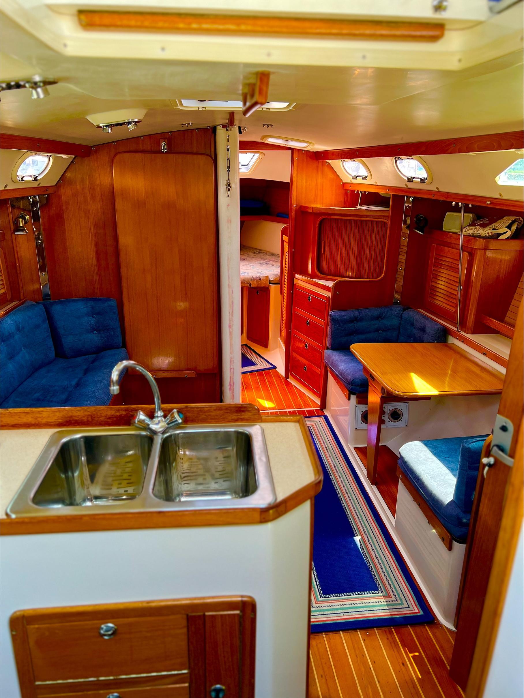 2002 Catalina 36