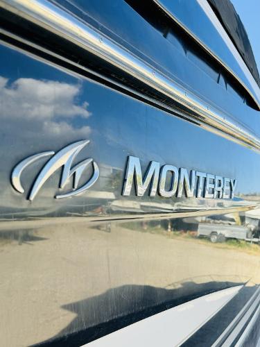 2014 Monterey 275 Sport Yacht