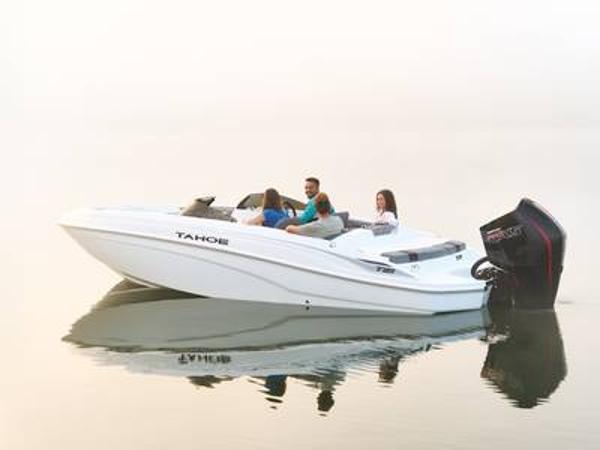 Tahoe T21 2025 Tahoe T21 boat on calm water with passengers enjoying a ride.