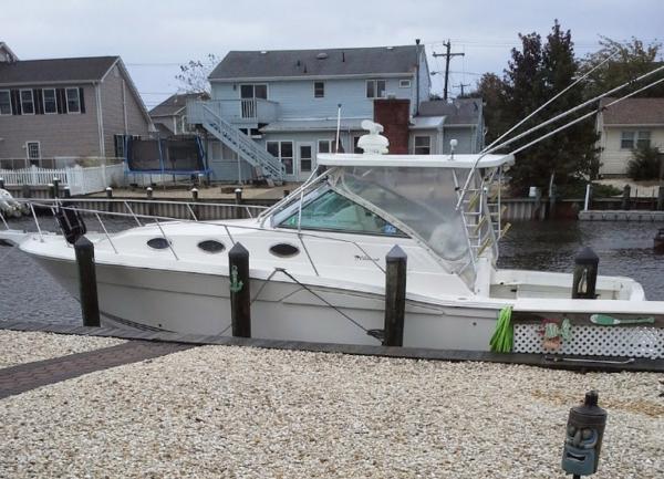 2000 Wellcraft 330 Coastal