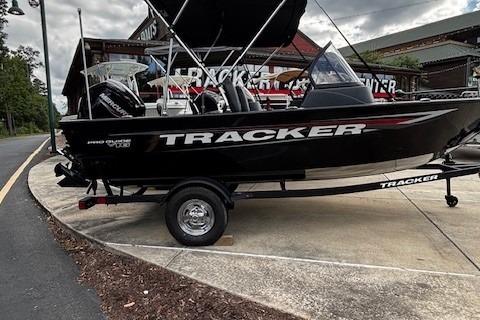 2026 Tracker Pro Guide V-16 WT