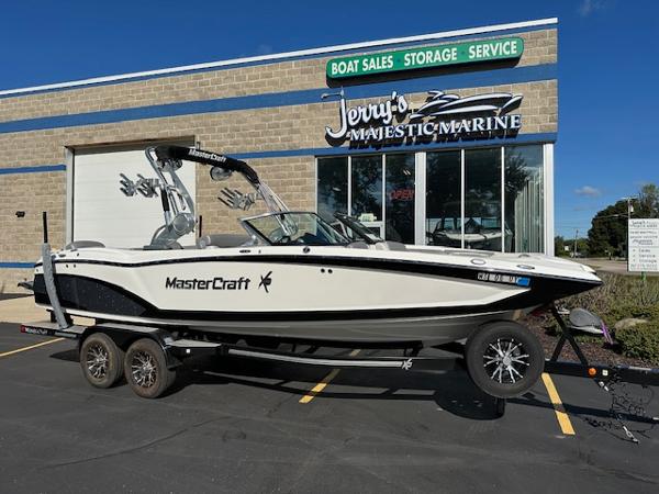 MasterCraft X46 2016 MasterCraft X46 boat on trailer at Jerry's Majestic Marine dealership.