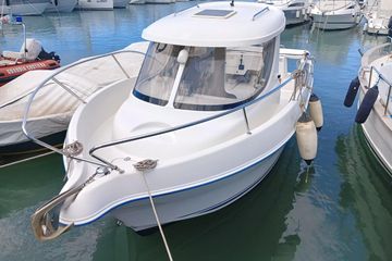 2004 Quicksilver Arvor 215