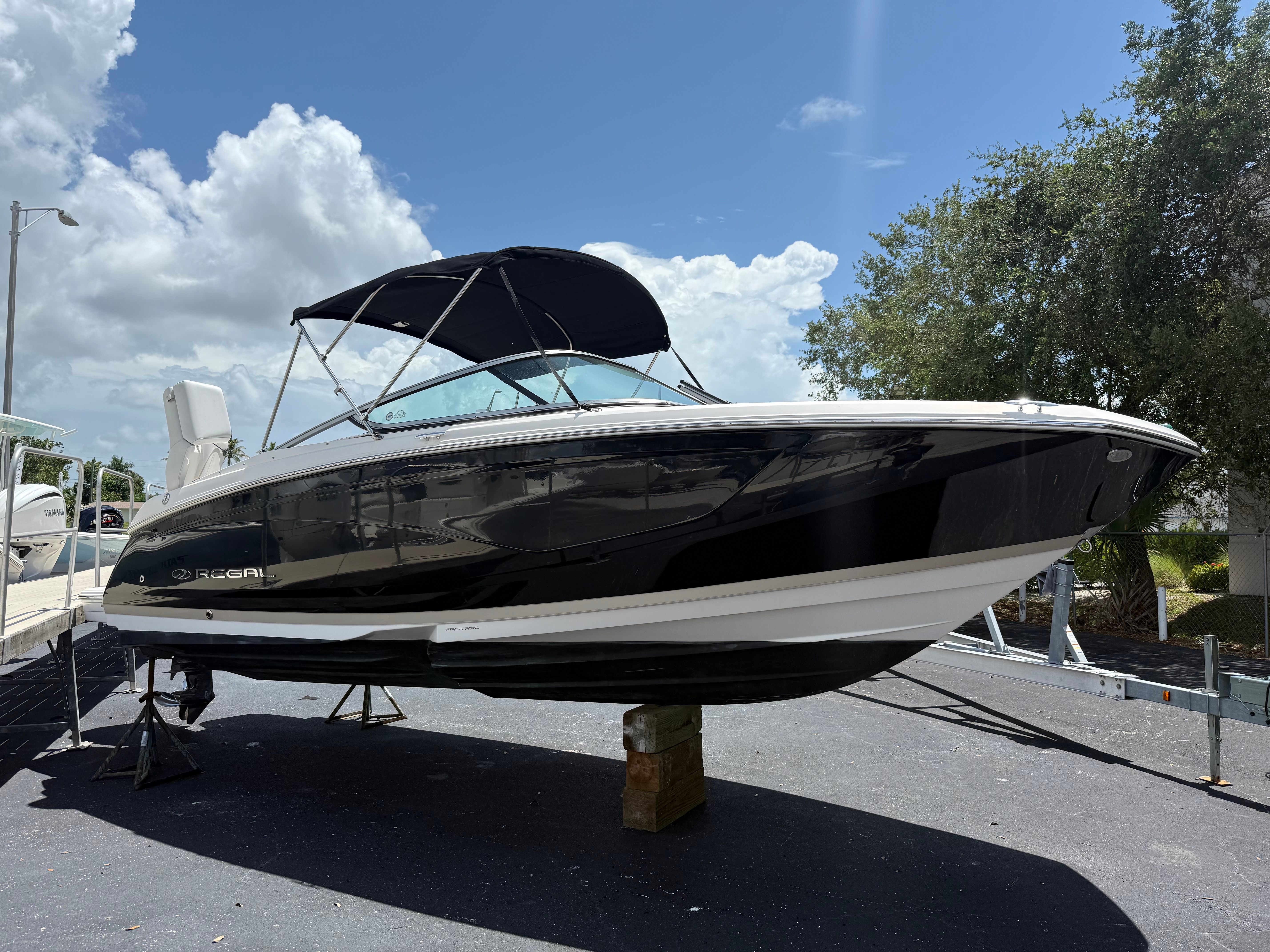 2017 Regal 23 OBX