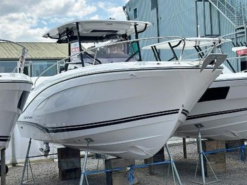 2023 Jeanneau Cap Camarat 9.0 CC