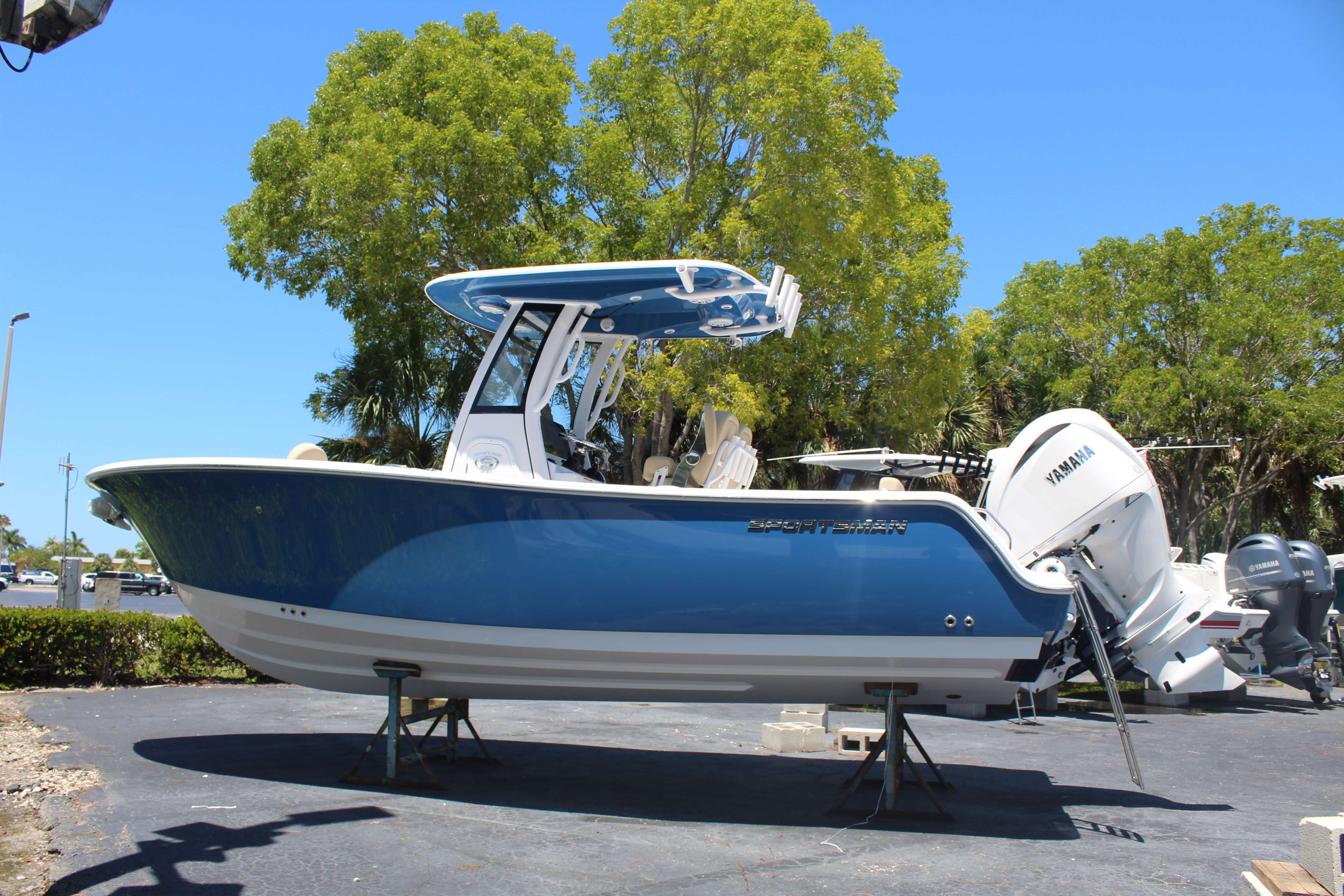 2026 Sportsman Heritage 231 Center Console
