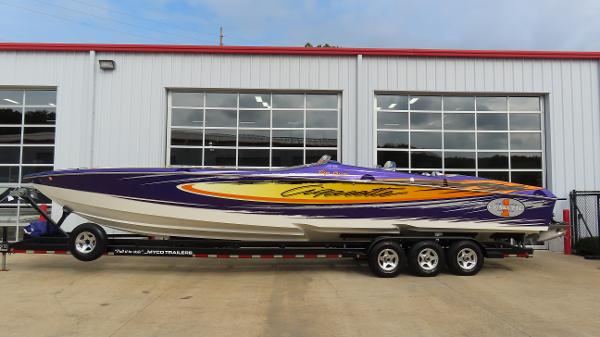 2005 Cigarette 39' Top Gun Unlimited