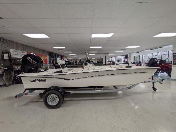 2025 Mako Pro Skiff 17 CC