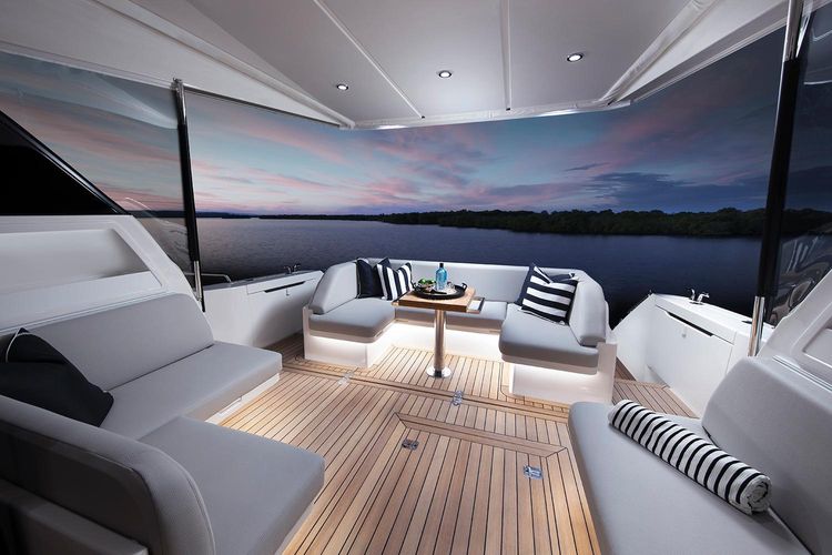 Maritimo S55 Expansive Deck Space