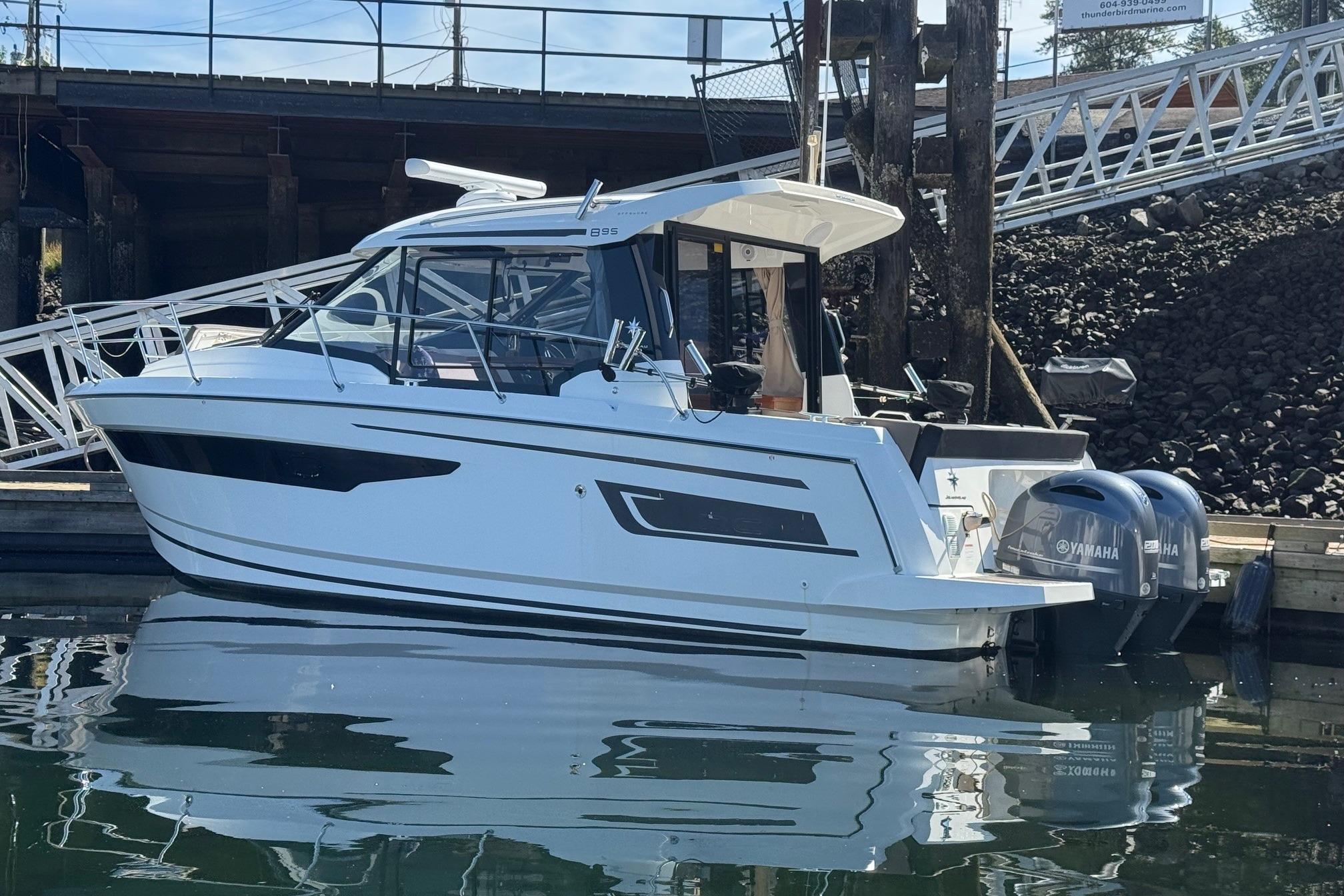 2017 Jeanneau 895 Offshore