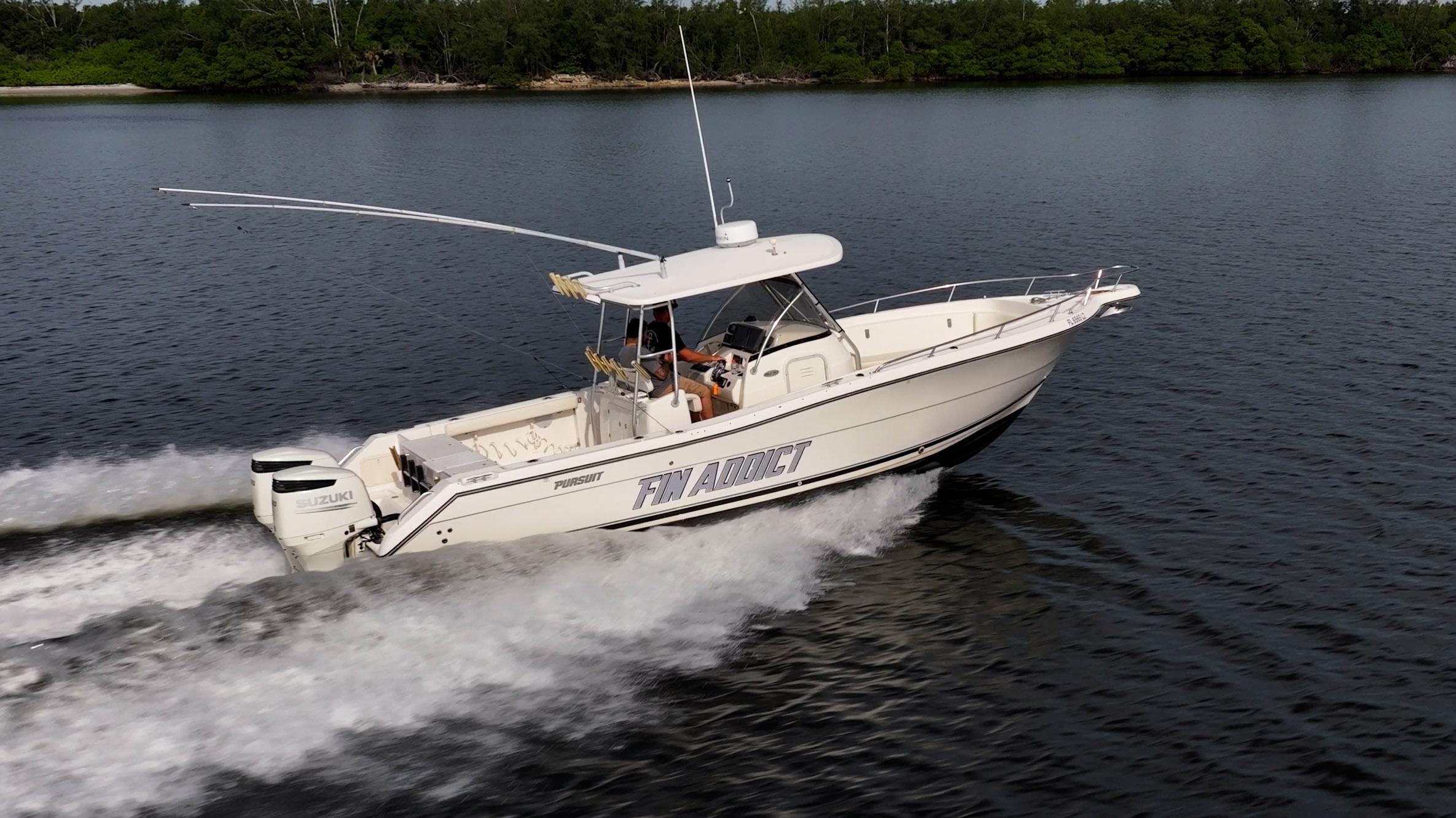 2003 Pursuit 3070 Center Console