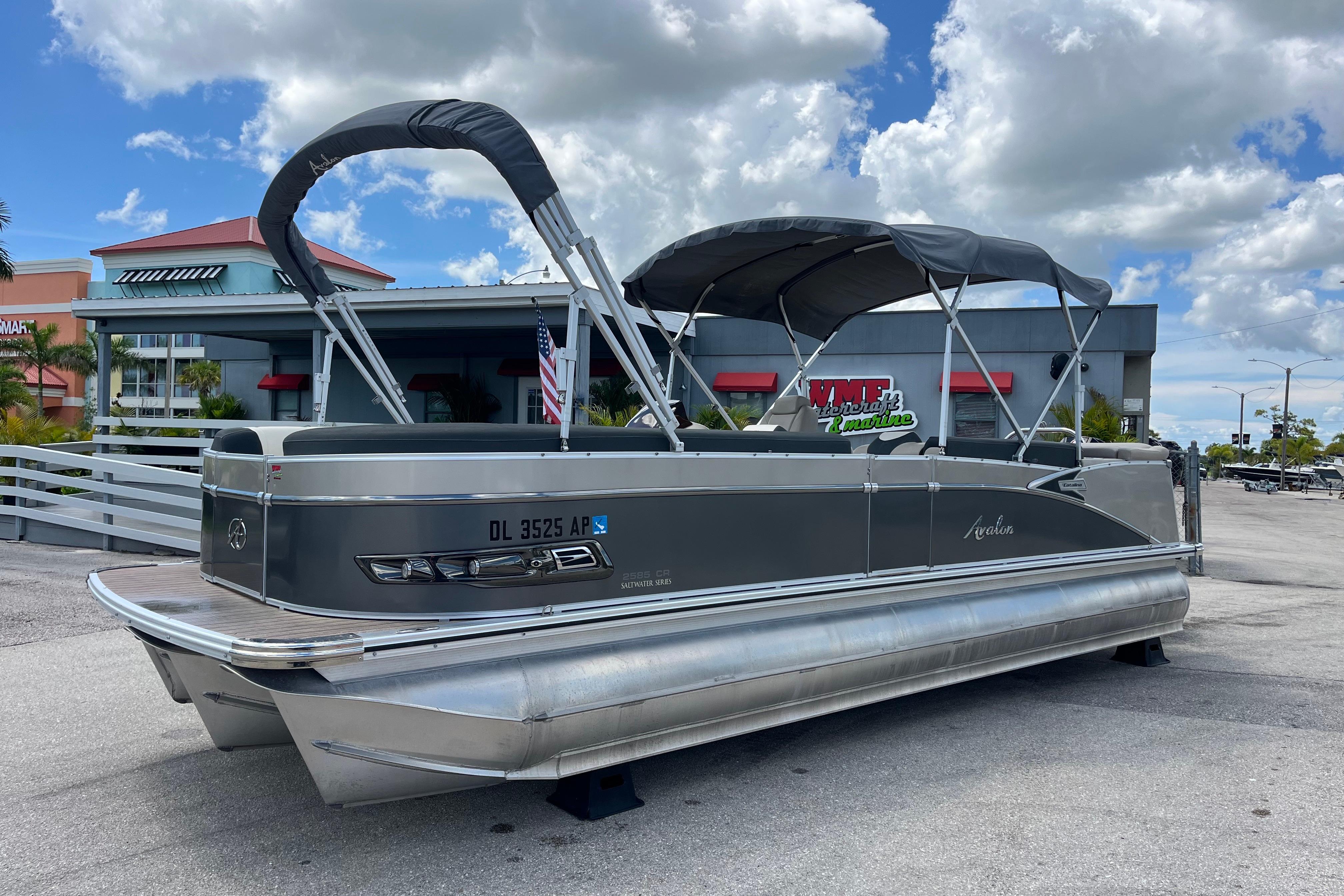 2022 Avalon 2585 Catalina Cruise, Tri Toon, High performance