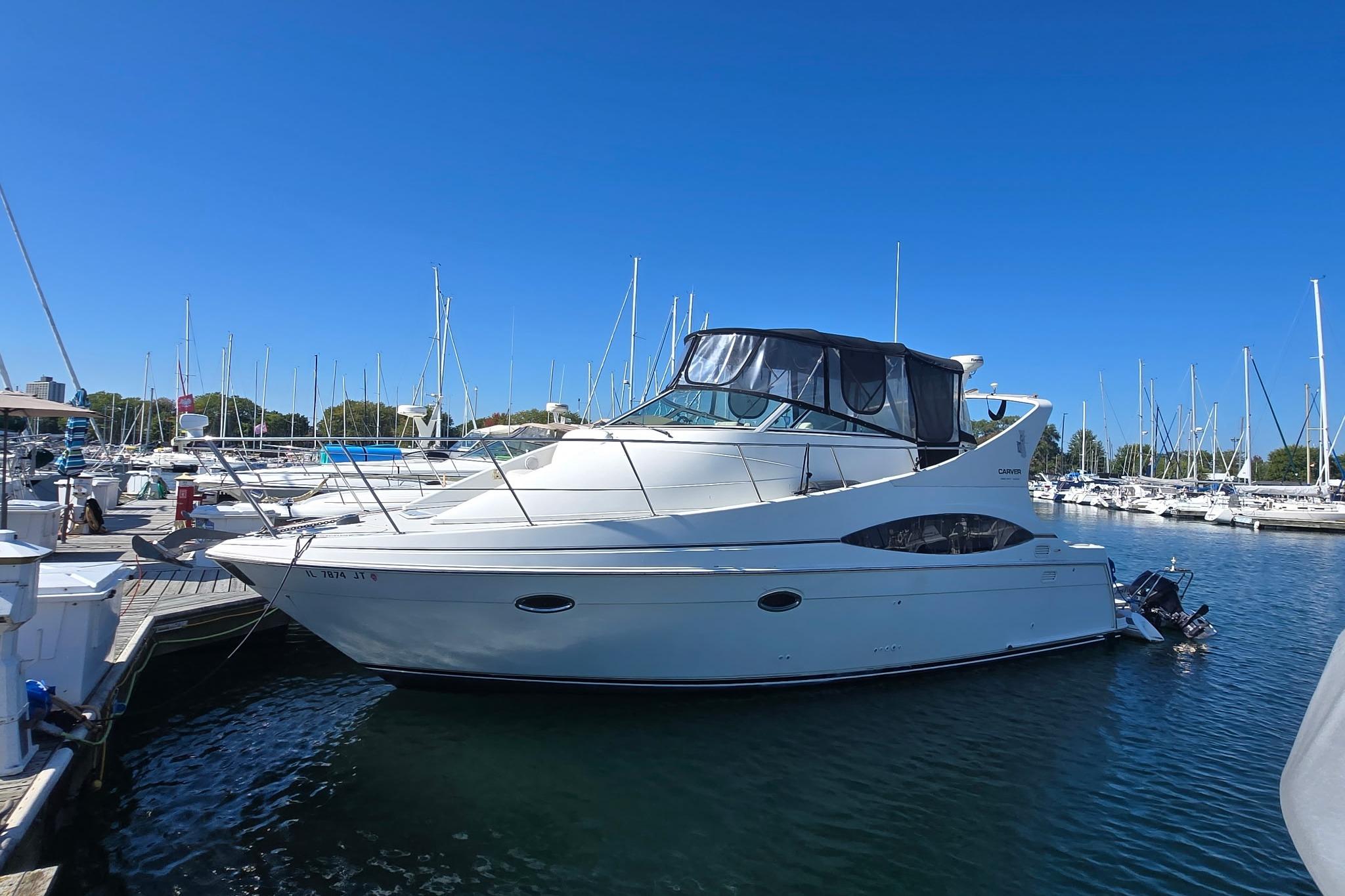 2003 Carver 350 Mariner