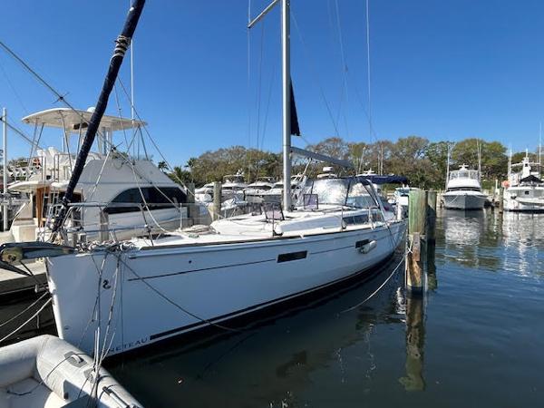 2016 Beneteau Oceanis 45
