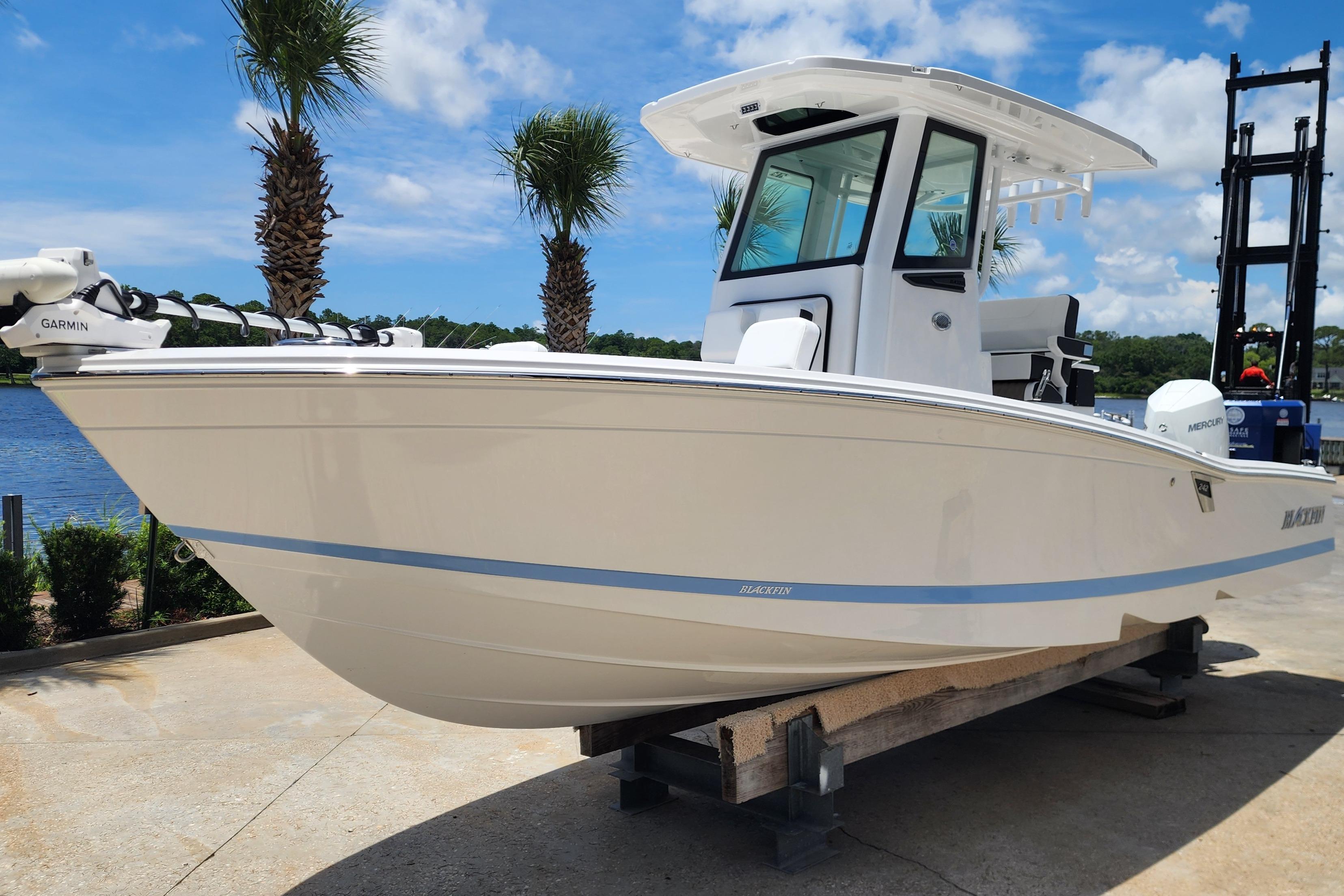 2026 Blackfin 242HB